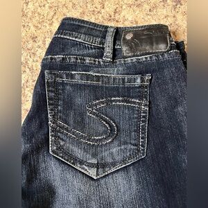 Silver Suki jegging Jeans Women's Dark Indigo Straight Leg Jeans